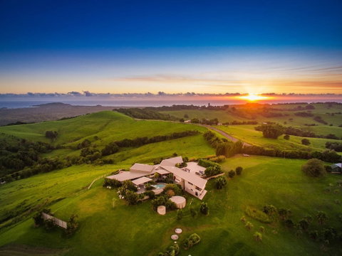 Your Luxury Escape - Horizon - VIC Tourism 0