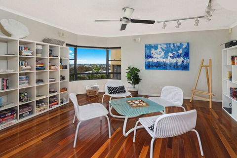 PRTFINO Ultimate Penthouse - VIC Tourism 3