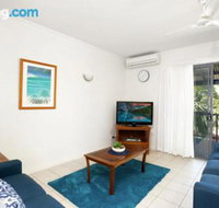 Baden 51 Rainbow Shores Air conditioned Walk to Beach Swimming Pools