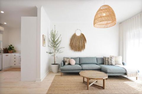 Pine At Arlos Refined Luxury In Glenelg - VIC Tourism 0