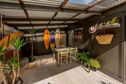 SUNSET BEACH SHACK On SURF - VIC Tourism 5