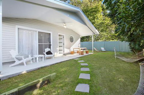 Salty Kisses Holiday House - VIC Tourism 0