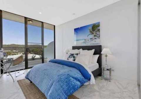 Stylish Penthouse With Views & Jacuzzi - VIC Tourism 2
