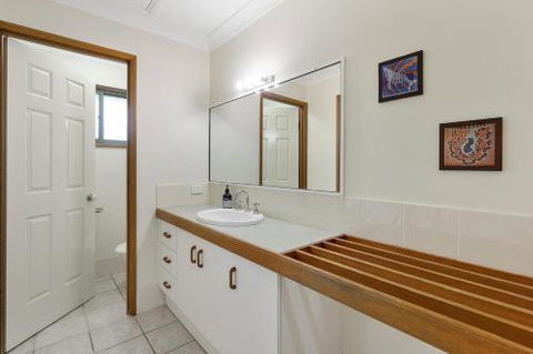 Bimini House - VIC Tourism 1