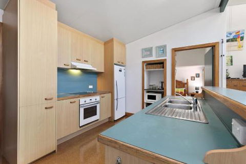 130 Tramican Street (Fishtails) - VIC Tourism 5