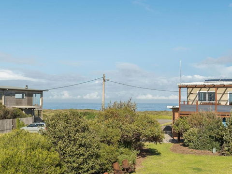 Licence To Chill - VIC Tourism 1