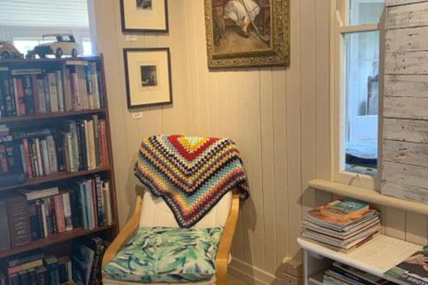 Hilltop Gallery - VIC Tourism 4