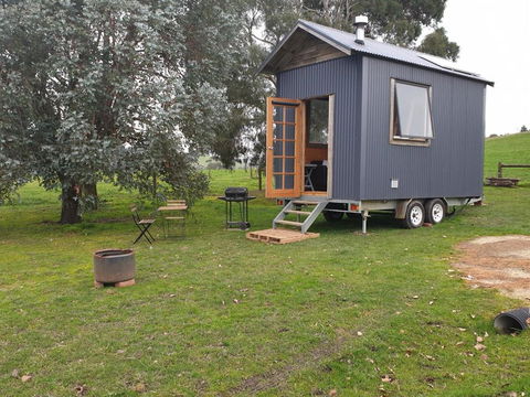 Berrys Creek Tiny House - VIC Tourism 1