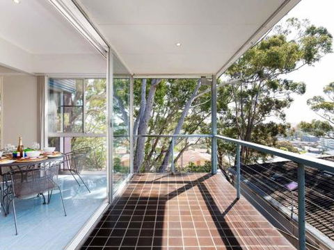 Views Of Shoal Bay 75 Ronald Ave Views & Air Con - VIC Tourism 1