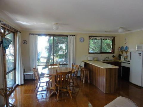 14 Tecoma Avenue Sandy Point - VIC Tourism 6