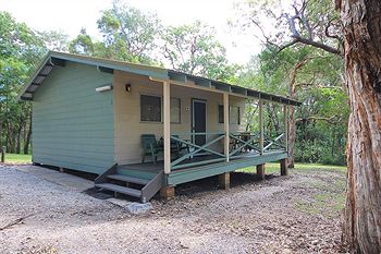 North Coast Holiday Parks Hungry Head Cabins - VIC Tourism 3