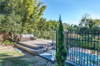 Spacious 4 Bedroom House The Hill - VIC Tourism 6