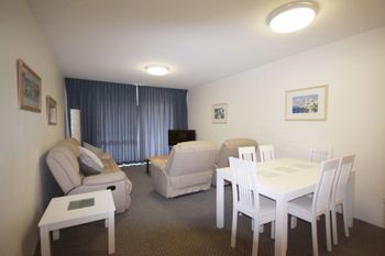 Radburn Unit 2 17 Ondine Close - VIC Tourism 0