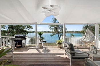 Summerville House - VIC Tourism 0