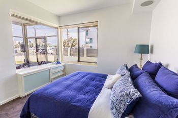 Serene Marinafront 3BR Retreat - VIC Tourism 1