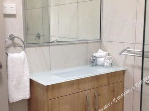BEST WESTERN CASTLE LODGE MOTEL - VIC Tourism 3