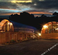 Bruny Island Accommodation 43 Degrees Beachside Studio Spa Apartments 1