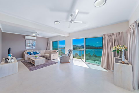 Panoramic Island Views - VIC Tourism 5