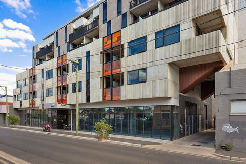 BRUNSWICK Stylish Space With Parking + Netflix - VIC Tourism 5