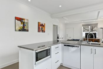 Wellington Street Cottage - VIC Tourism 5