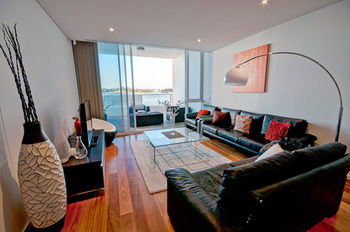 Mandurah Private Collection - VIC Tourism 4