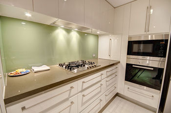 Mandurah Private Collection - VIC Tourism 6