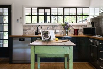 Alba House - VIC Tourism 1