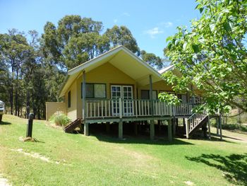 Nannup Valley Chalets - VIC Tourism 3