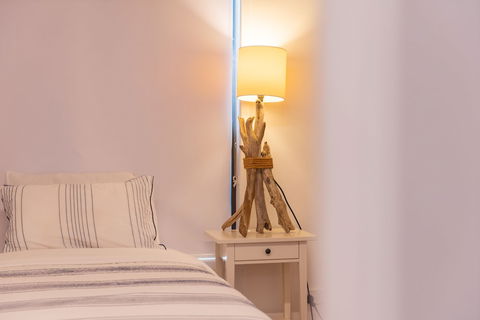 Coastal Cottage - Cannonvale - VIC Tourism 0