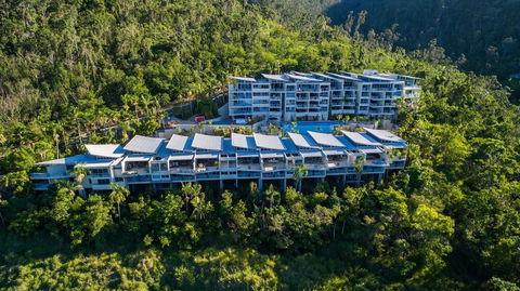 Azure Sea Whitsunday Resort - VIC Tourism 3