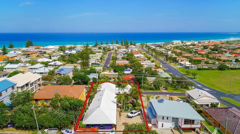 Clubyamba Beach Holiday Accommodation - Adults Only - VIC Tourism 0