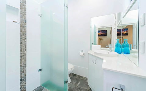 Clubyamba Beach Holiday Accommodation - Adults Only - VIC Tourism 4