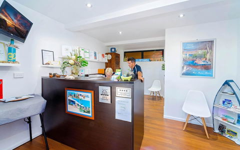 Clubyamba Beach Holiday Accommodation - Adults Only - VIC Tourism 3