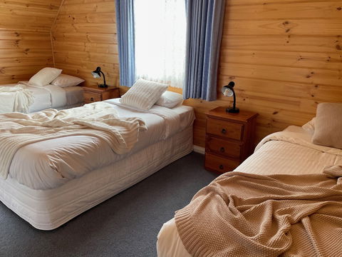 Dunes - Elegant Beach Villa With Huge Swim Spa - VIC Tourism 5