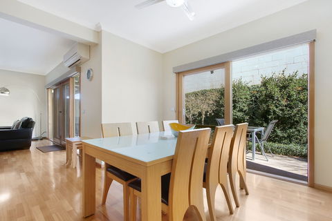 Apartments On Church - Unit 7 - VIC Tourism 1