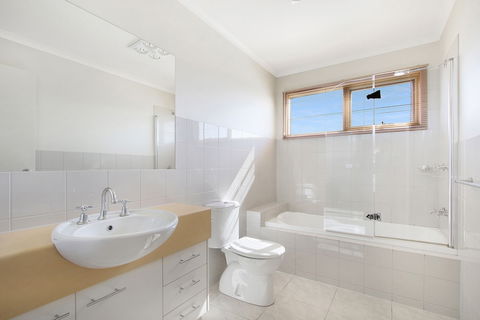 Apartments On Church - Unit 7 - VIC Tourism 5