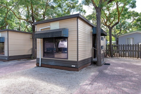 Adelaide Caravan Park - VIC Tourism 2