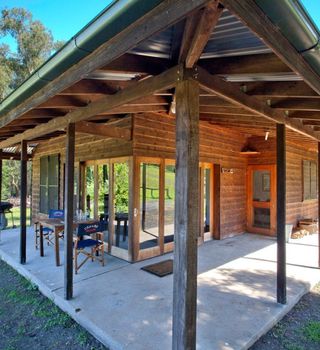 The Cedars Cottages - VIC Tourism 4
