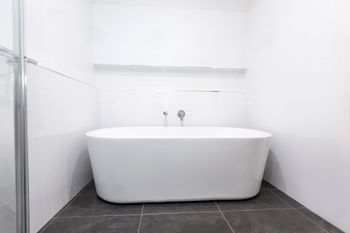 Brand New Townhouse - VIC Tourism 4