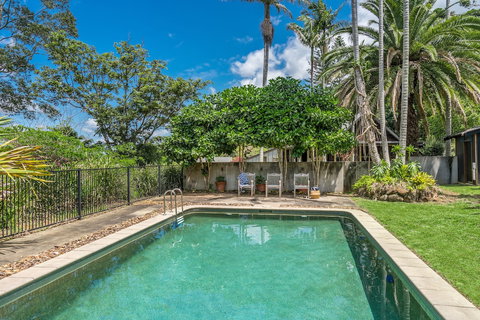 Your Luxury Escape - Cedar View - VIC Tourism 1