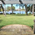 Between Waters B & B Lake Macquarie - VIC Tourism 0