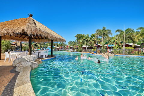 Cairns Coconut Holiday Resort - VIC Tourism 5