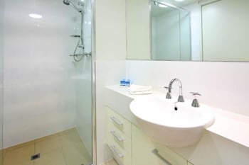 P A Apartments - VIC Tourism 3