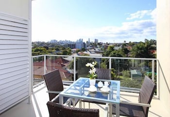 P A Apartments - VIC Tourism 2