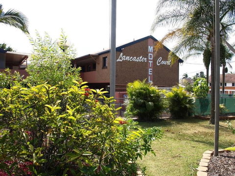 Lancaster Court Motel - VIC Tourism 1