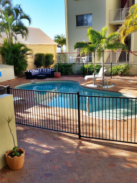 Santalina On Hervey Bay - VIC Tourism 2