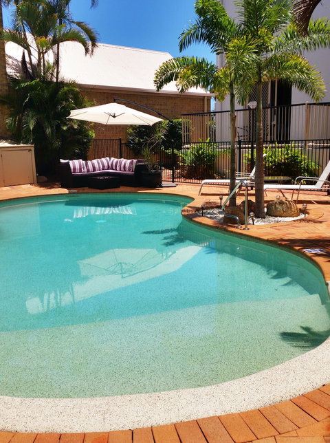 Santalina On Hervey Bay - VIC Tourism 3