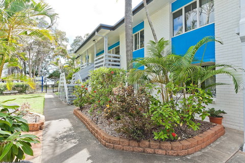 Silver Sands Apartments - VIC Tourism 0