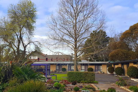 Meeniyan Motel - VIC Tourism 1