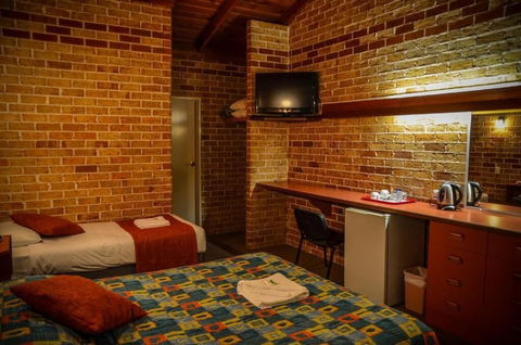 Beenleigh Village Motel - VIC Tourism 6